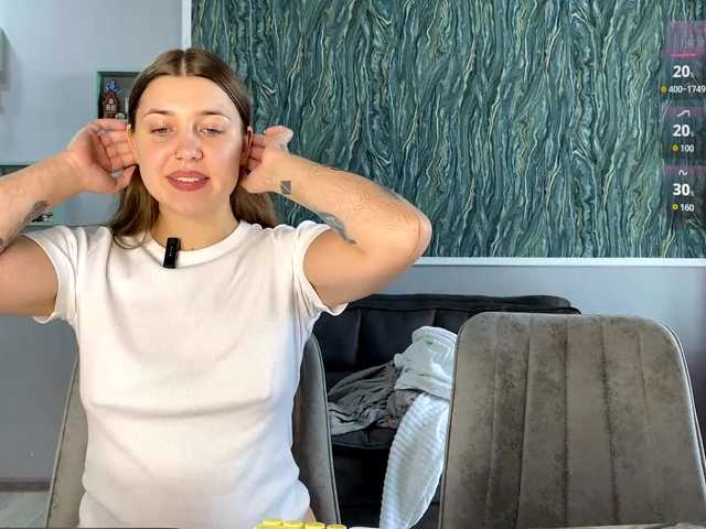 Naughty-Mailey live cam