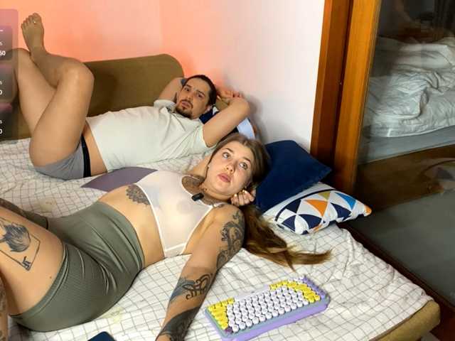 INSOMNIA_COUPLE