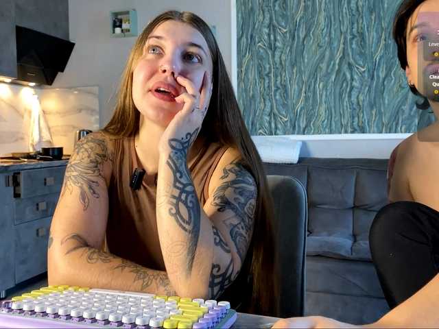 Naughty-Mailey live cam on BongaCams