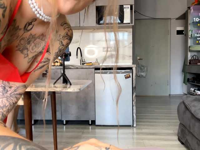 Naughty-Mailey live cam on BongaCams