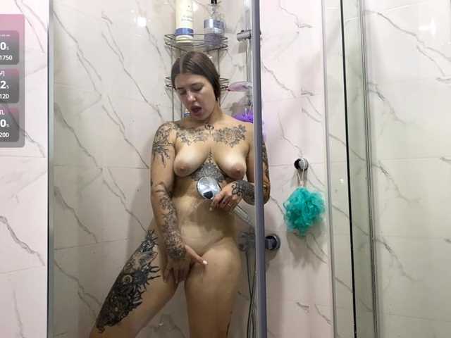 Naughty-Mailey live cam on BongaCams
