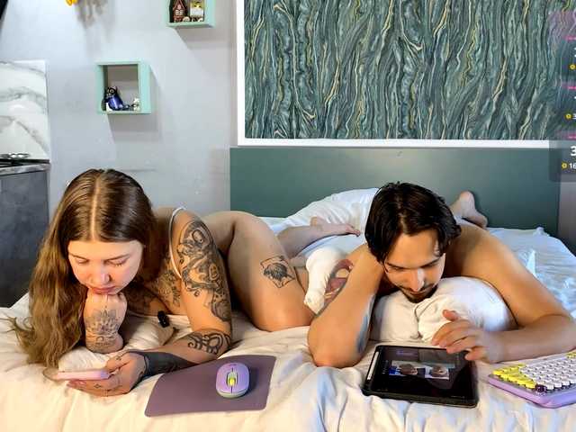 INSOMNIA_COUPLE