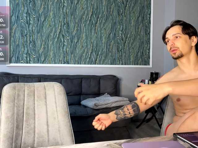 Naughty-Mailey live cam on BongaCams
