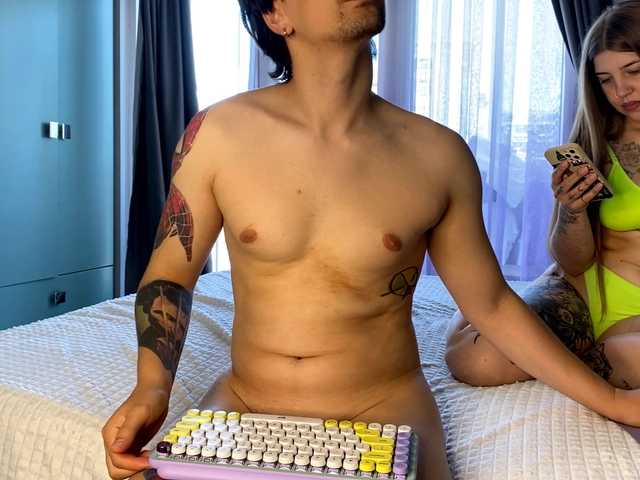 Naughty-Mailey live cam on BongaCams
