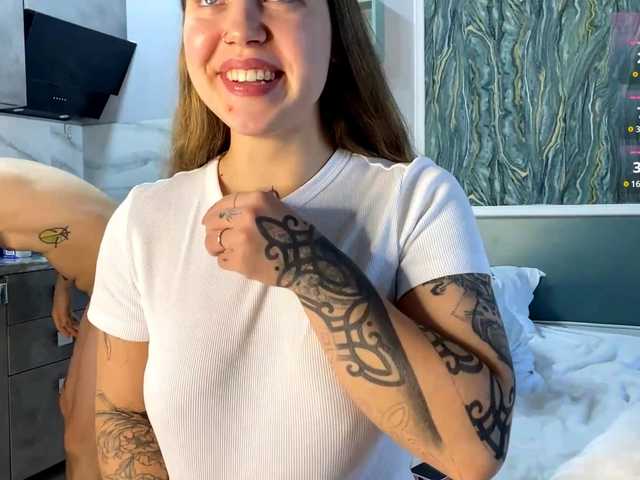 INSOMNIA_COUPLE live webcam show