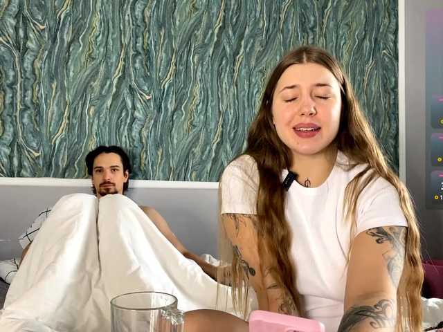 INSOMNIA_COUPLE