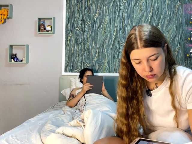 INSOMNIA_COUPLE