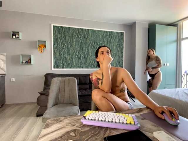 Naughty-Mailey live cam on BongaCams