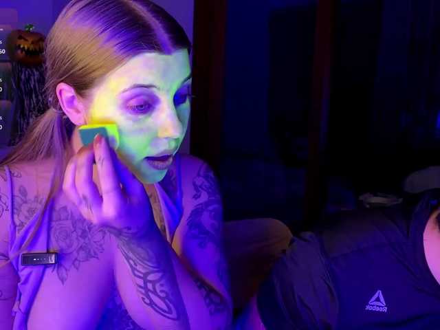 Naughty-Mailey live cam on BongaCams