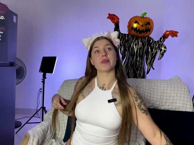 Naughty-Mailey, modelo webcam