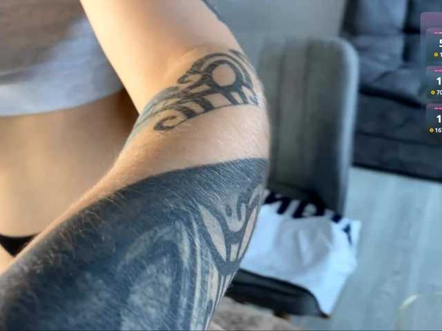 Naughty-Mailey live cam on BongaCams