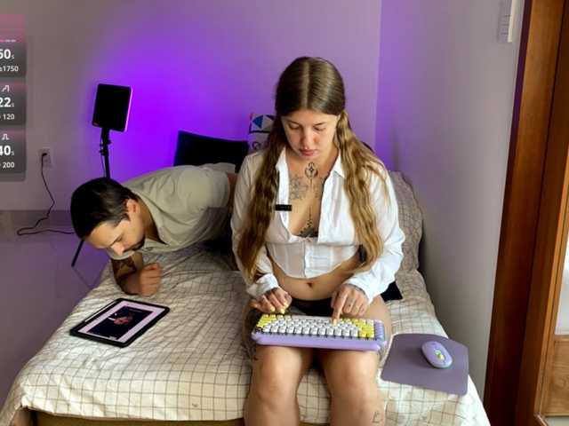 Naughty-Mailey live cam on BongaCams