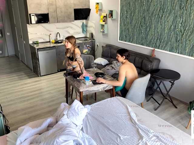 Naughty-Mailey's BongaCams show and profile