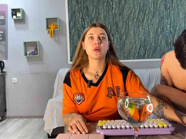 Naughty-Mailey Sex Cam Show