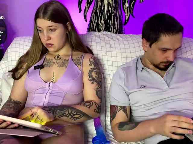 INSOMNIA_COUPLE