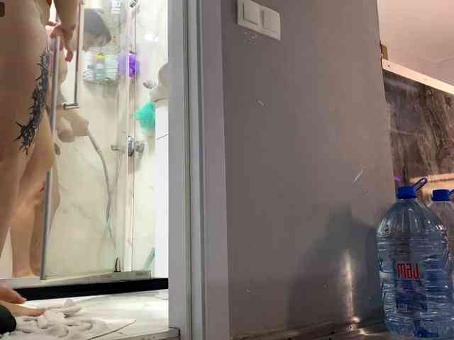 Naughty-Mailey Sex Cam Show