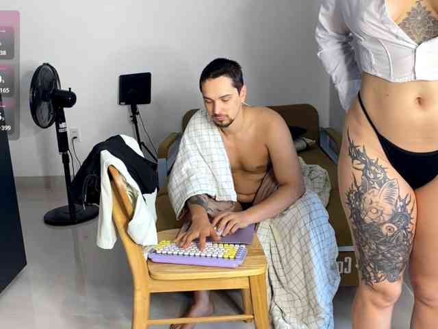 INSOMNIA_COUPLE