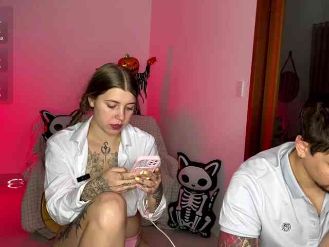 INSOMNIA_COUPLE