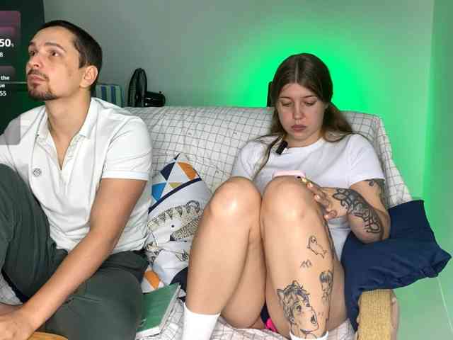 INSOMNIA_COUPLE