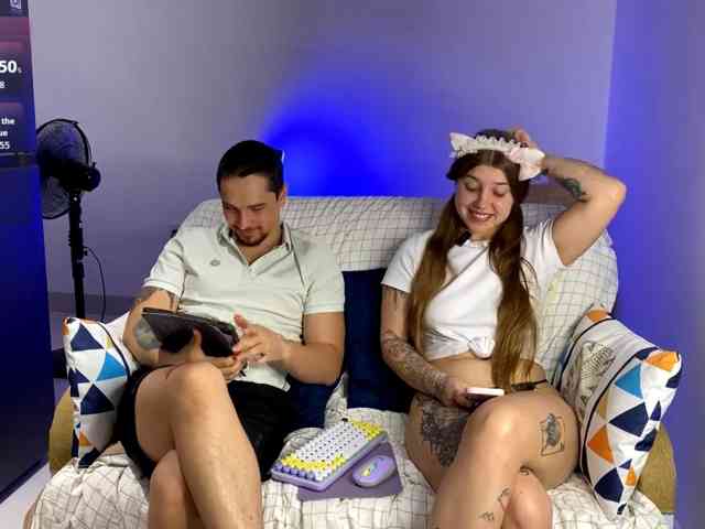 INSOMNIA_COUPLE