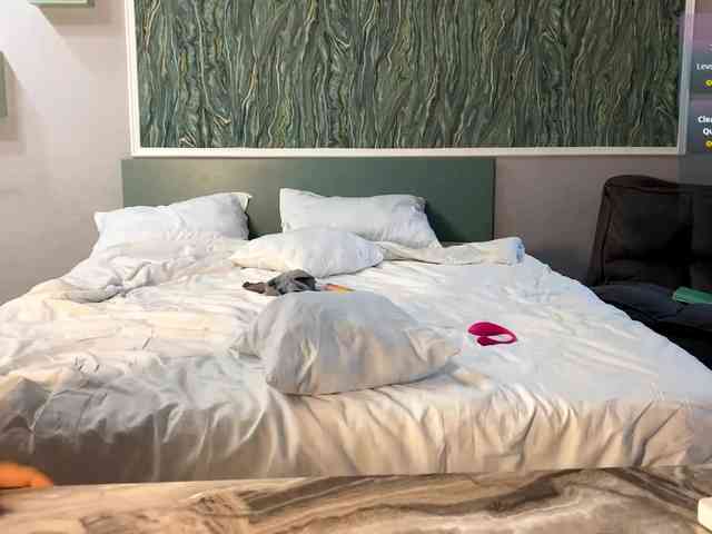 INSOMNIA_COUPLE
