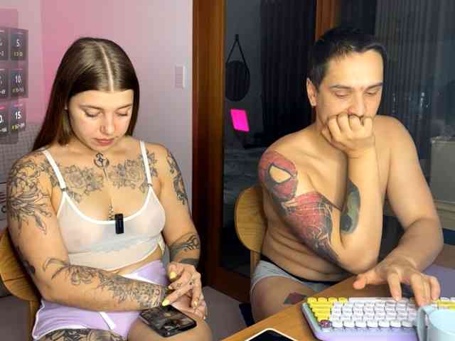 INSOMNIA_COUPLE
