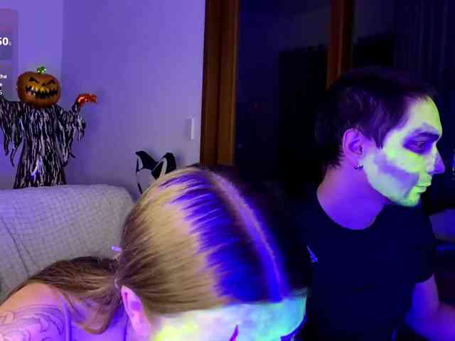 INSOMNIA_COUPLE