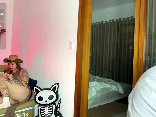 INSOMNIA_COUPLE