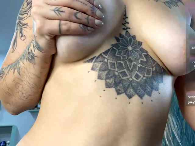 Model: Miley_and_Michael