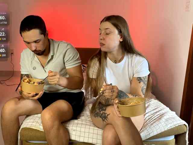 INSOMNIA_COUPLE webcam