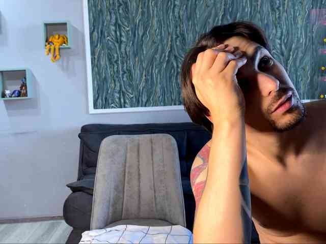 Naughty-Mailey Sex Cam Show
