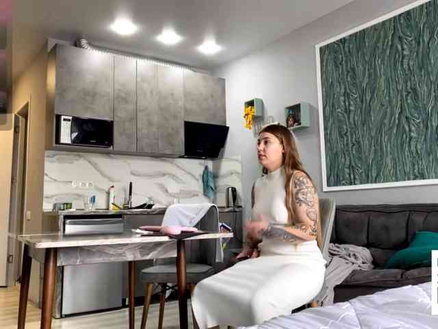 Live stream of Naughty-Mailey