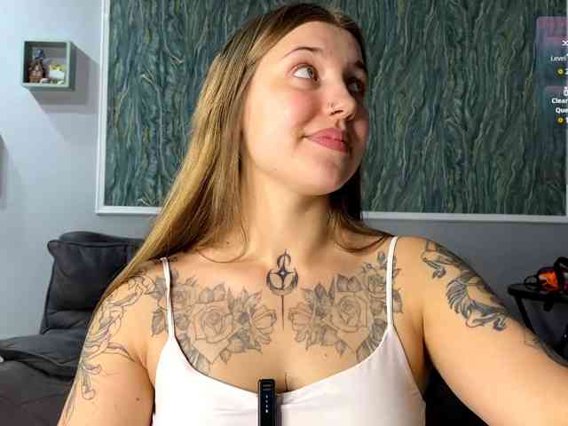 Miley_and_michael's cam show statistics and live stream