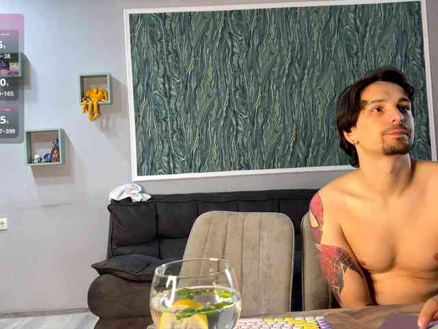 Naughty-Mailey Sex Cam Show