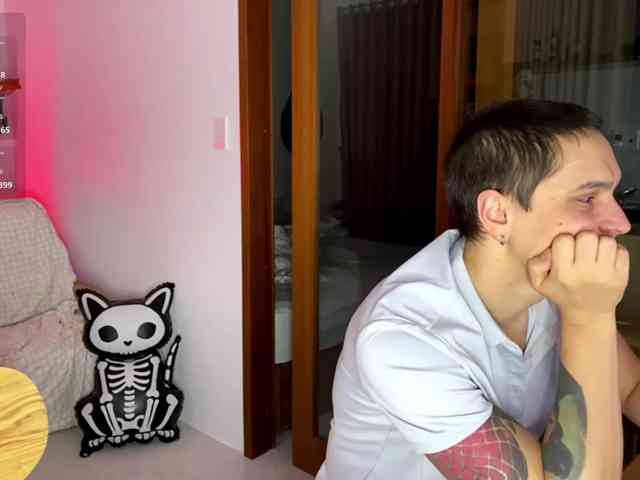 INSOMNIA_COUPLE