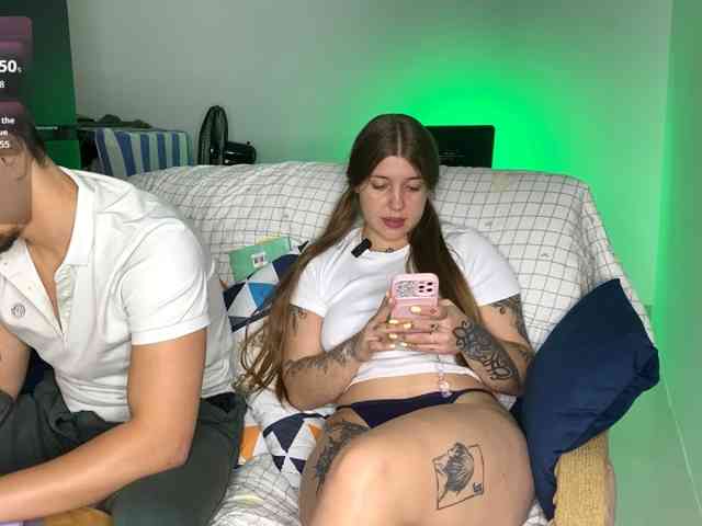 Modella: INSOMNIA_COUPLE
