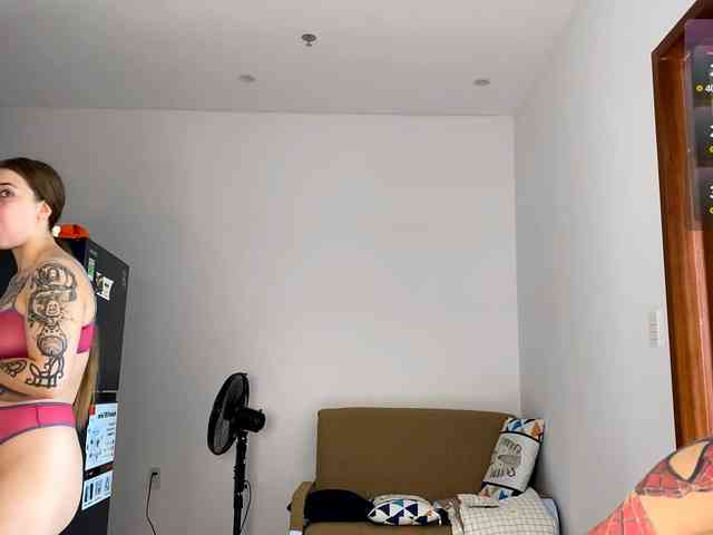 INSOMNIA_COUPLE