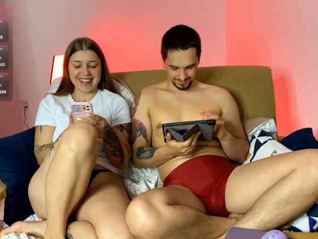 INSOMNIA_COUPLE