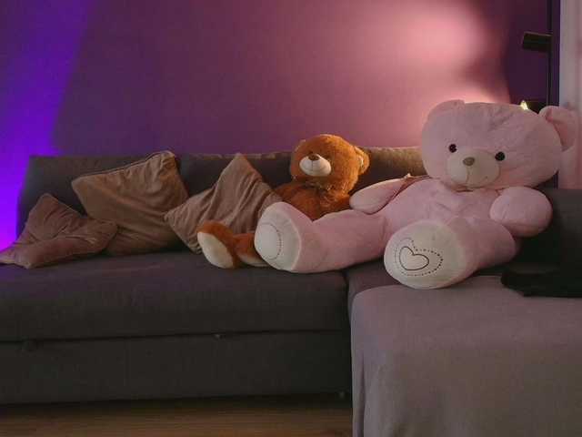 AnyaKim1 live cam on BongaCams