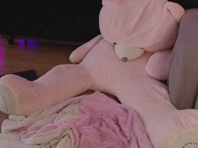 AnyaKim1 live cam on BongaCams