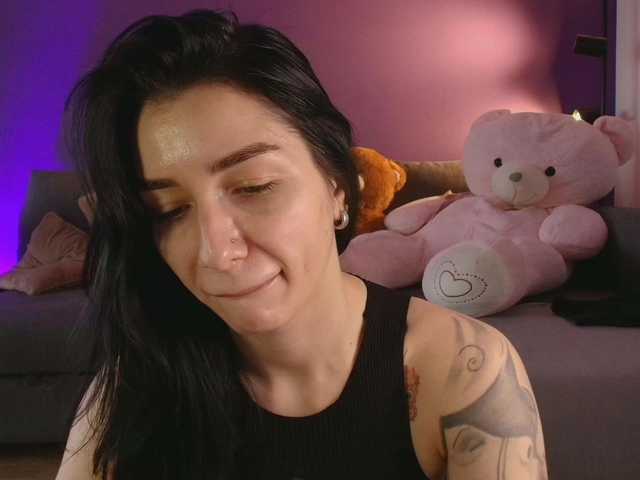 AnyaKim1 live cam on BongaCams