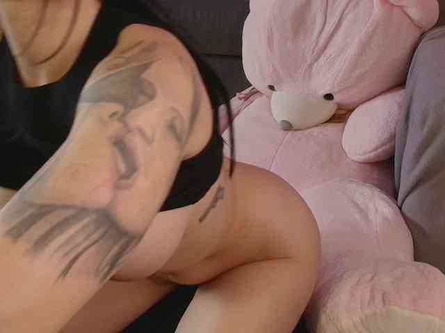 AnyaKim1 webcam