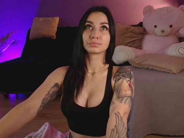 AnyaKim1 webcam