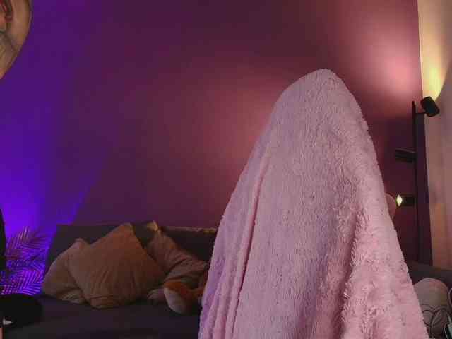 AnyaKim1 webcam