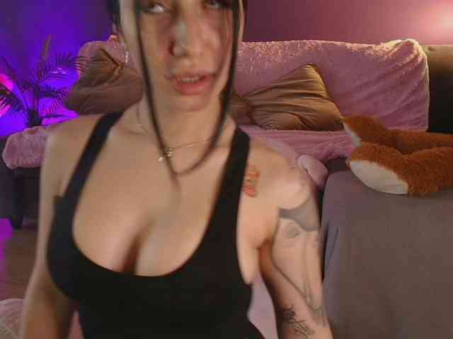 AnyaKim1 webcam