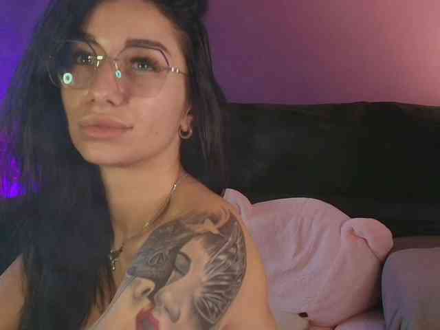 AnyaKim1 webcam