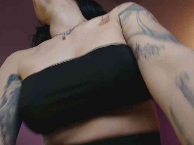 AnyaKim1 webcam