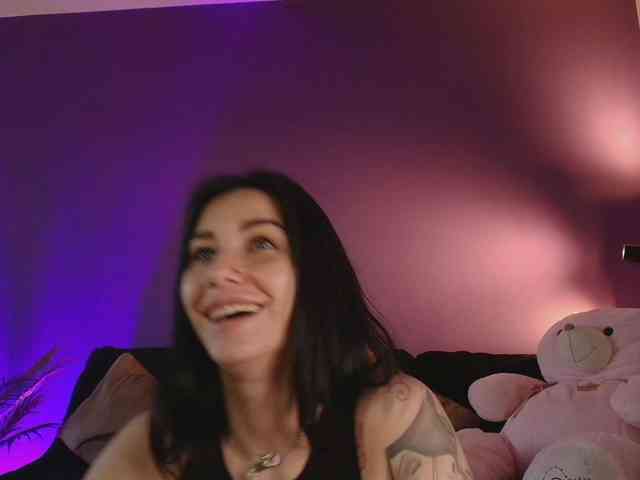 AnyaKim1 webcam