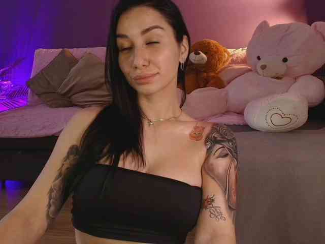 AnyaKim1 webcam
