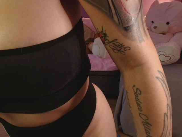 AnyaKim1 webcam